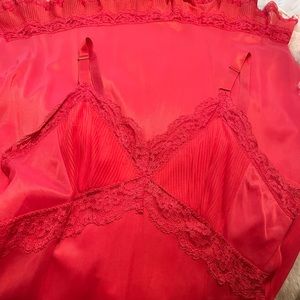 Vintage sexy red Slip